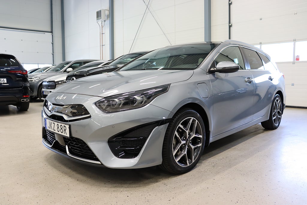 Kia Ceed SW Plug-in Hybrid Advance Plus Drag Pano -Godkänd 141hk