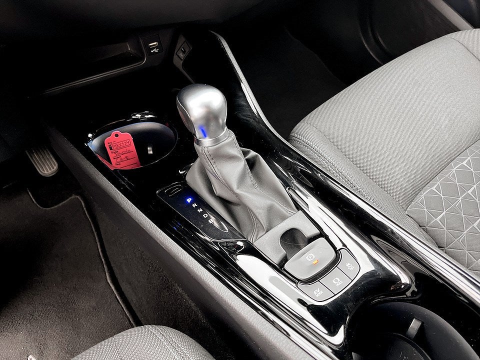 Bild på Toyota C-HR X-Edition Hybrid 122hk Aut - B-KAMERA, CARPLAY