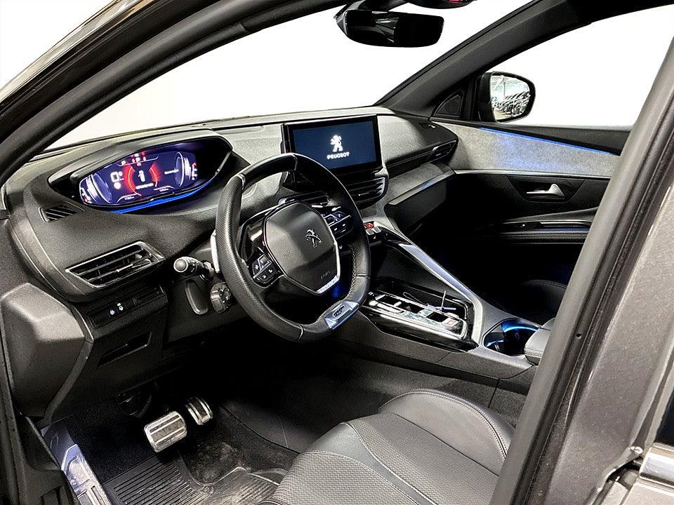 Bild på Peugeot 5008 GT 1.2 PT 130hk Aut 7-SITS CARPLAY NAVI