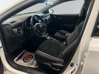 Toyota Auris Hybrid e-CVT Active Vinterhjul/Backkamera/BT