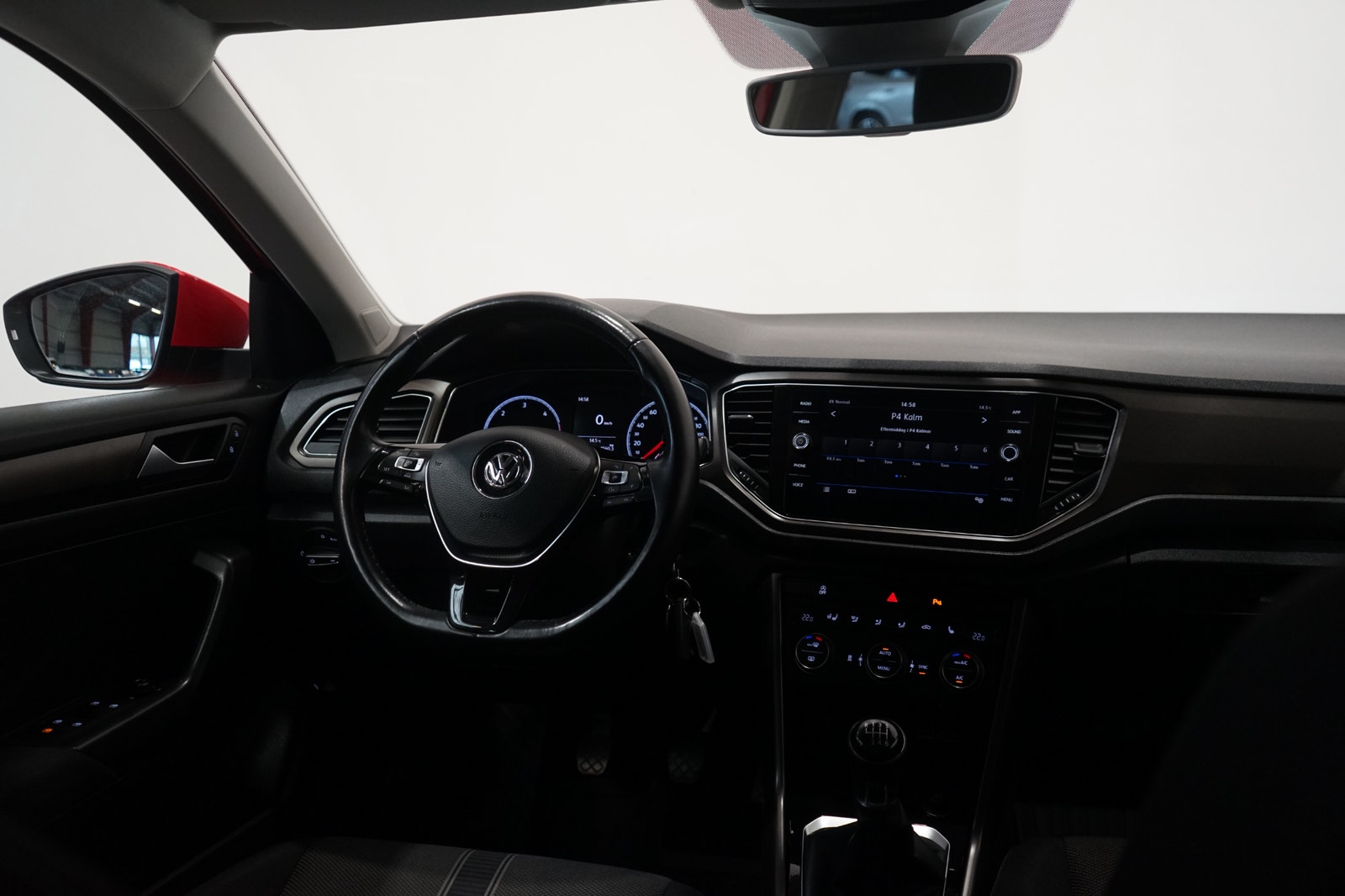 Volkswagen T-Roc 2.0 TDI 4M Base B-kamera Carplay 150hk 2018 - miniatyr 5