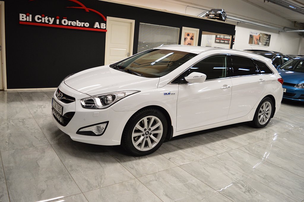 Hyundai i40 1.7 CRDi (136hk) Business / 2-Ägare / GPS / B-Kamera / Nyservad