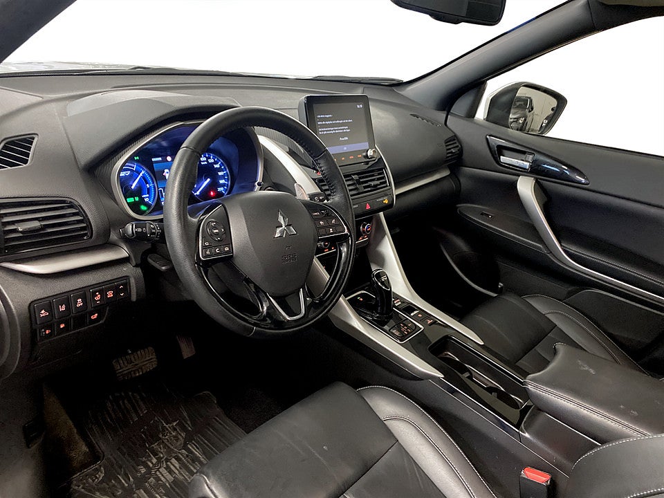 Bild på Mitsubishi Eclipse Cross PHEV 2.4 188hk Aut AWD B-KAMERA PANO HUD