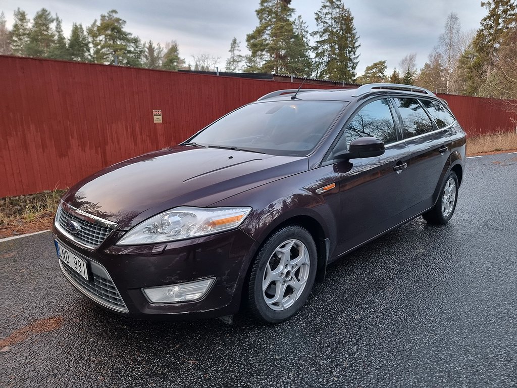 Ford Mondeo 2.0 TDCi Powershift Black Ed / Titanium X /FULLSERV