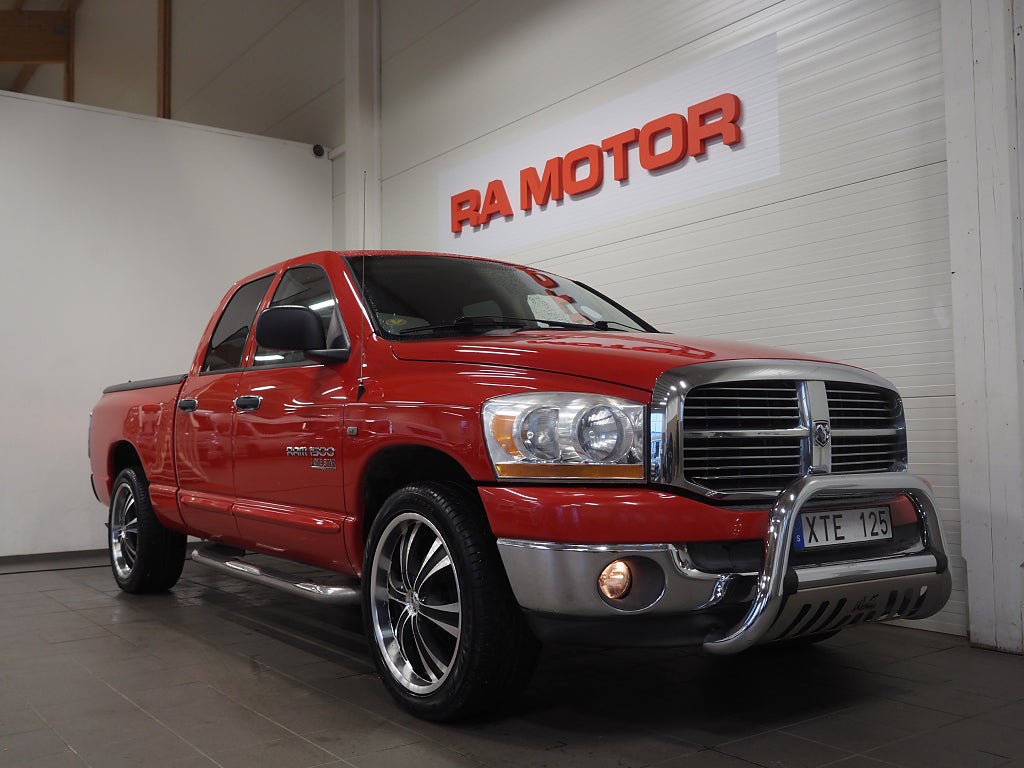 Dodge RAM 1500 Quad Cab 4.7 V8 238hk Lone Star | Dragkrok | 2006