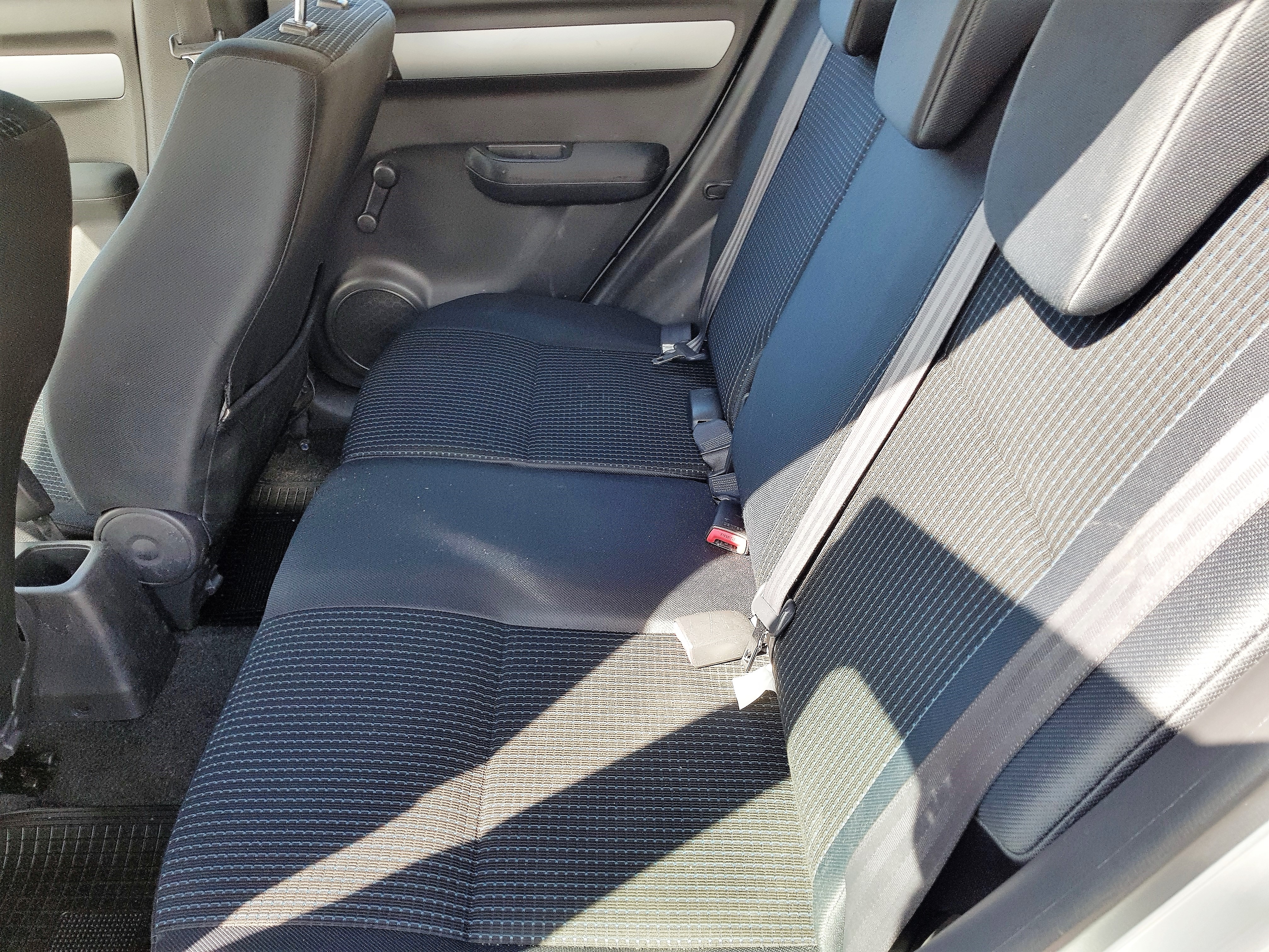 Suzuki Swift 5-dörrar 1.3 GL 92hk 2005, bild 6/37