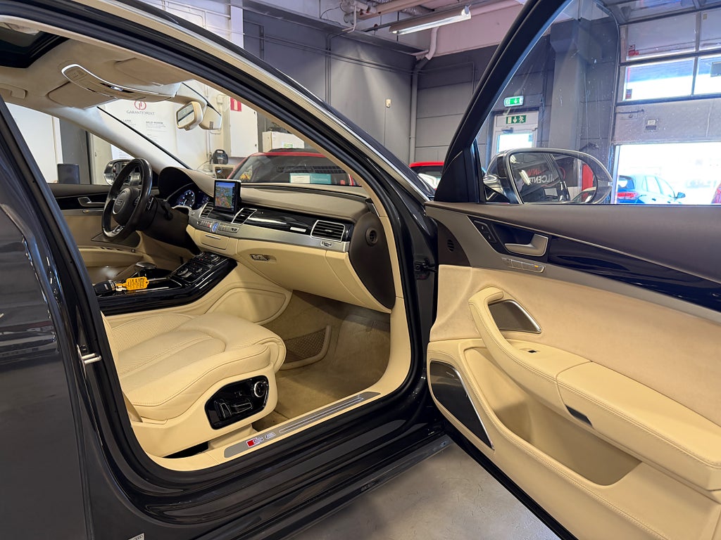 Audi S8 2013 - miniatyr 25