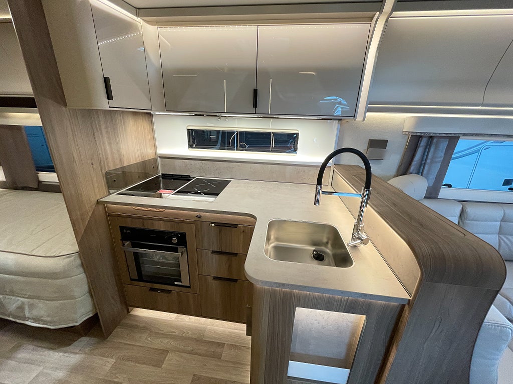 Kabe Imperial 740 CTDL KS / Cinderella / ALDE /  Läder / Lyxvagn / Al - Kabe