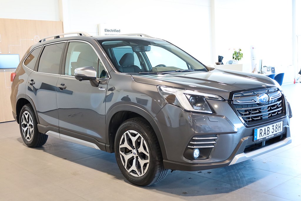 Subaru Forester 2,0i e-Boxer XFuel Active AWD Bränslevärmare 2022