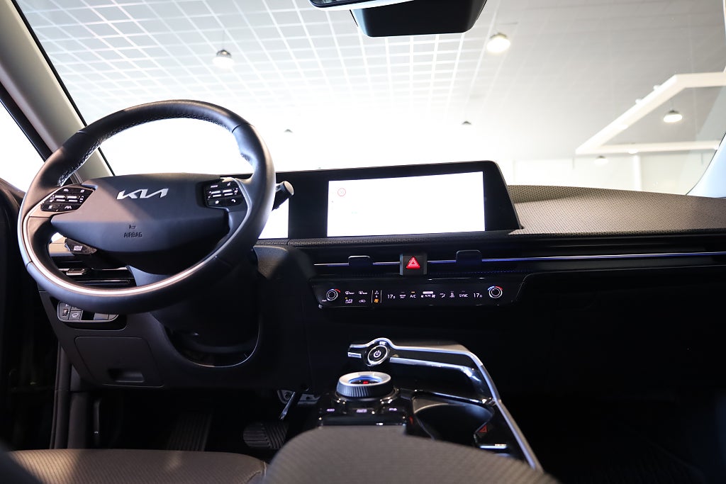 Kia EV6 77.4 kWh 360° Navi Drag Läder Leasbar Rattvärme V-Hjul 2023