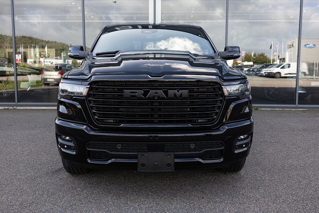 Dodge RAM 1500 5.7 HEMI V8 Night Edition 401 HK Panorama OMG LEV!