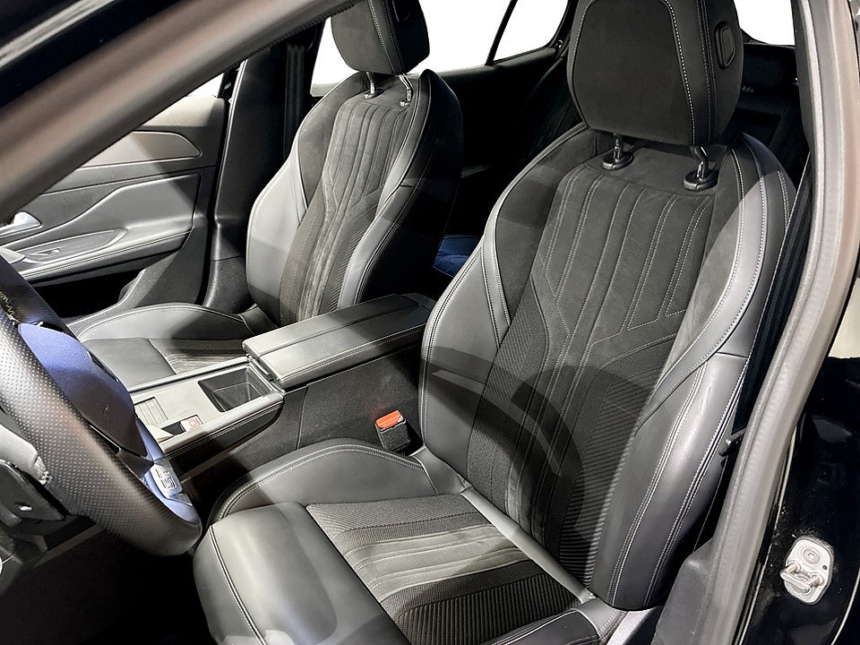 Bild på Peugeot 408 GT 1.2 PT 130hk Aut B-KAMERA CARPLAY