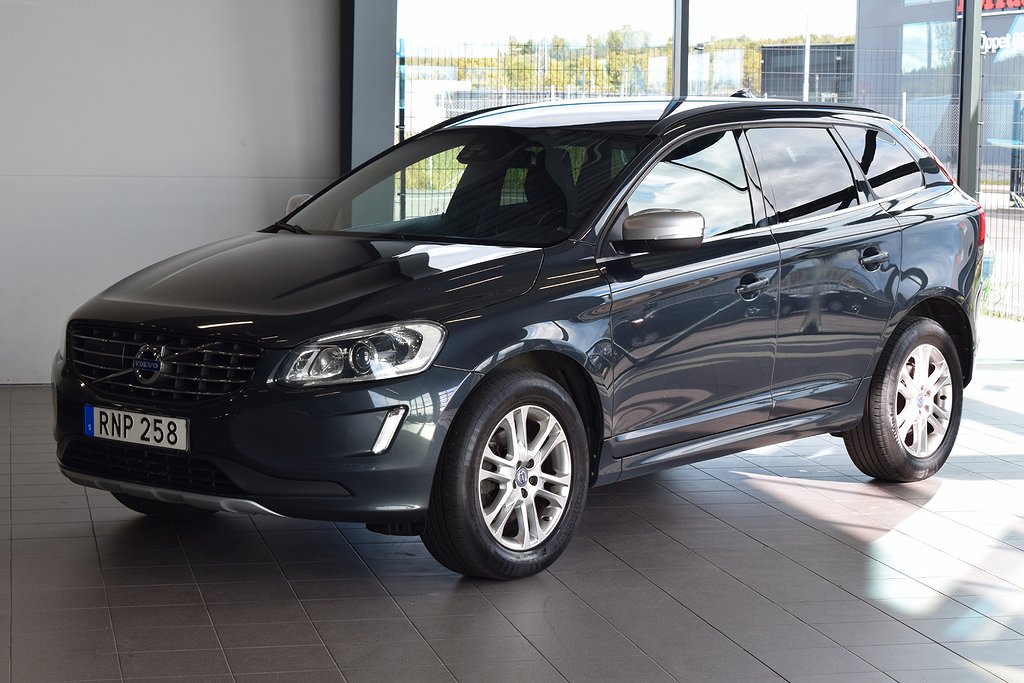 Volvo XC60 D4 AWD Classic Momentum Aut VOC BLIS Värmare Drag