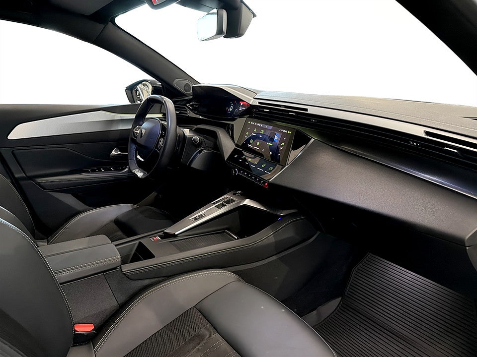 Bild på Peugeot 408 GT 1.2 PT 130hk Aut B-KAMERA MASSAGE