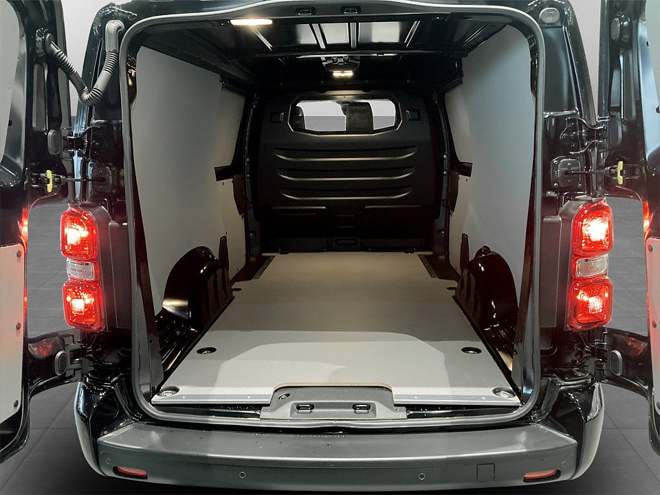 Bild på Peugeot e-Expert PRO+ 75kWh 136hk Aut L3 KAMPANJRÄNTA 3,99%