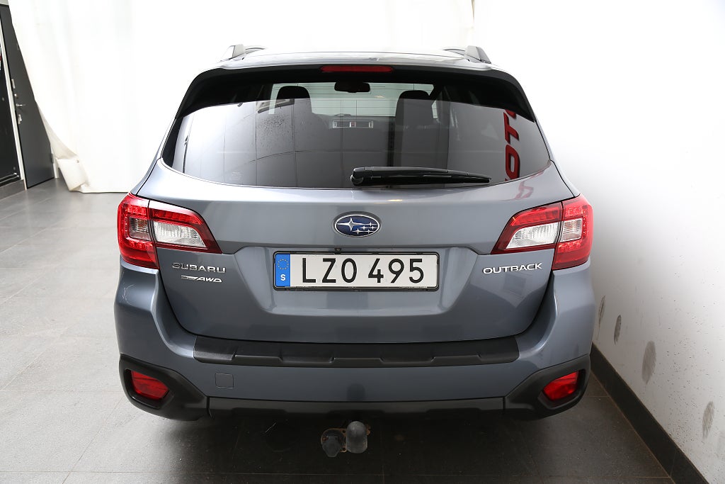 Subaru Outback 2,5i 175hk Base AWD Aut Extraljus Motorv Drag 2017