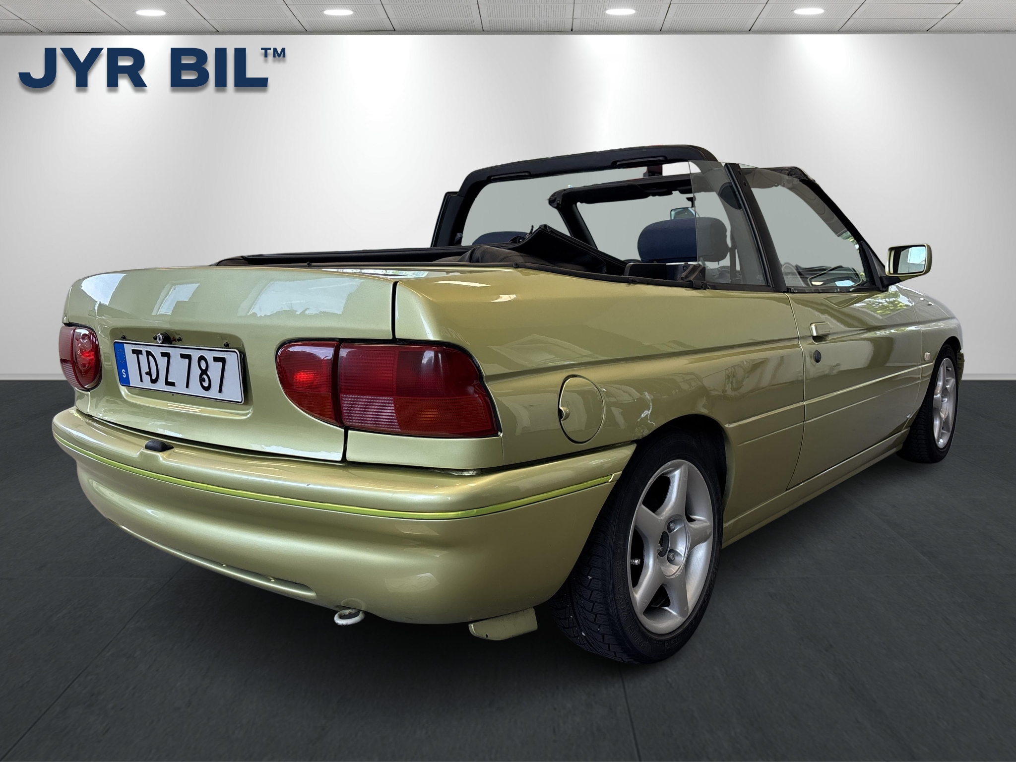 Ford Escort Cabriolet 1.6 CLX 1994, photo 3/57