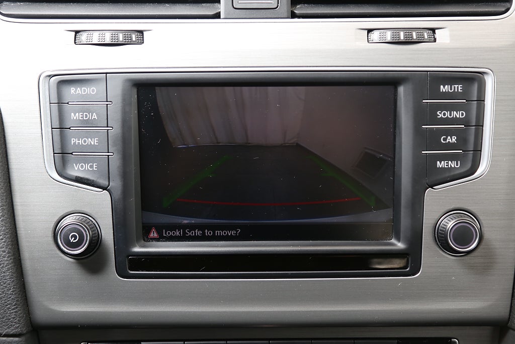 Volkswagen Golf 1,2 TSI 110hk DSG Sportscombi CarPlay Kamera 2017