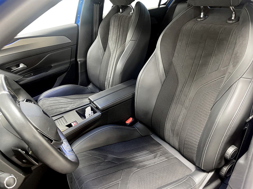 Bild på Peugeot 308 5D GT PHEV 225hk Aut B-KAMERA CARPLAY