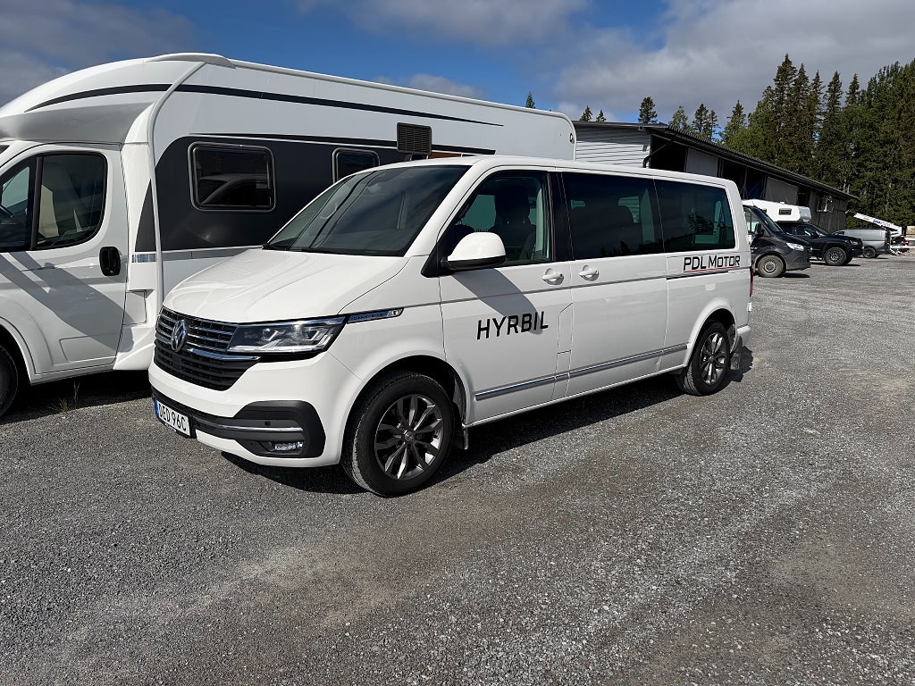 Volkswagen Caravelle 4Motion 8-sits Uthyres 