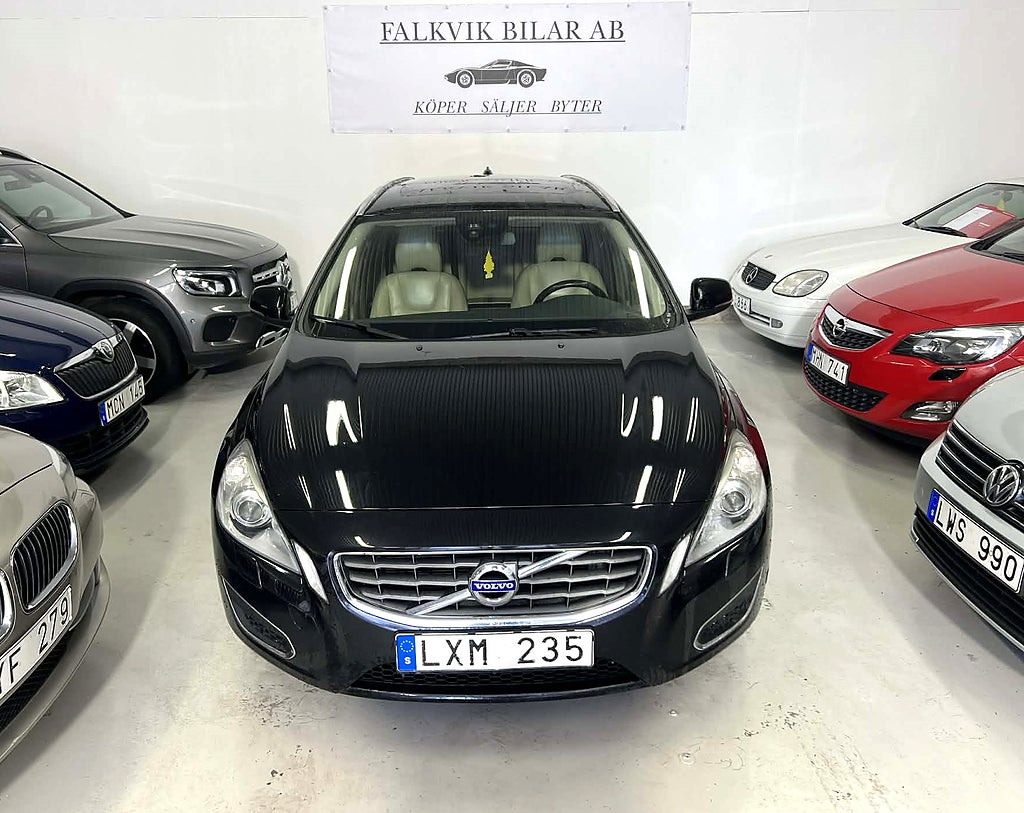 Volvo V60 T4F Powershift Summum Euro 5, Nybes, Servad, Automat