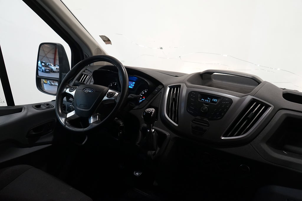 Ford transit 290 2.0 TDCi Manuell Värmare 130hk 4.99% Ränta
