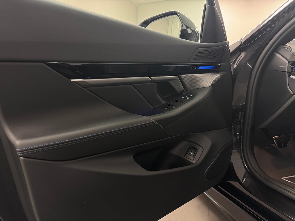 BMW 530e 2025 - miniatyr 10