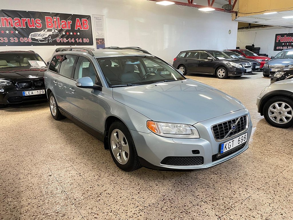 Volvo V70 2.4D Automat  Ny Servad &Besiktigad DragKrok 163hk 