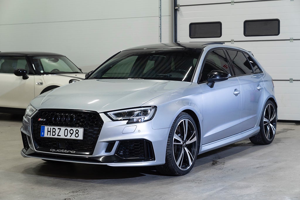 Audi RS3 RS 3 Sportback 2.5 TFSI quattro Cockpit RS stolar