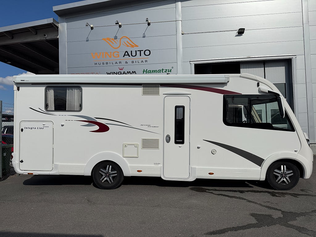 Eura Mobil Integra Line 720 QB ( 150HK Automat ) Justerbar Queensbed! ALDE!