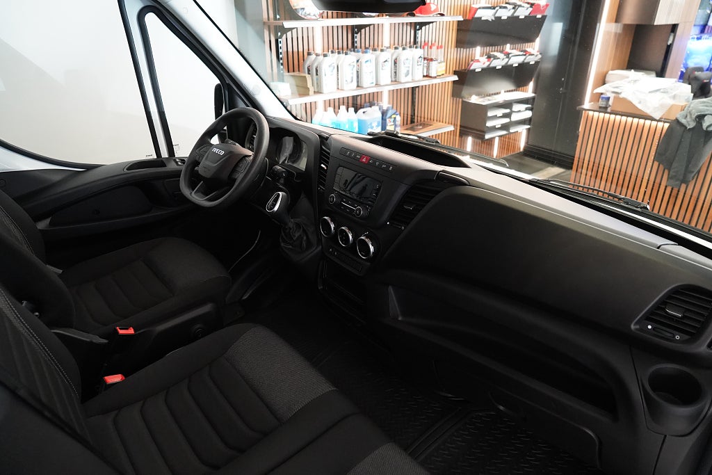 Iveco Daily 2023 - miniatyr 6