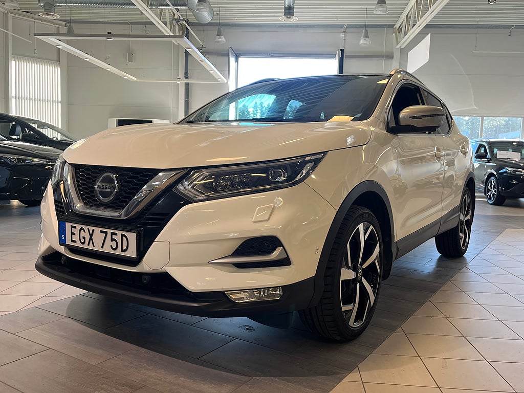Nissan Qashqai Ränta 4,99% | 1,3 DIG-T 140hk Tekna Plus Drag Läder Pano