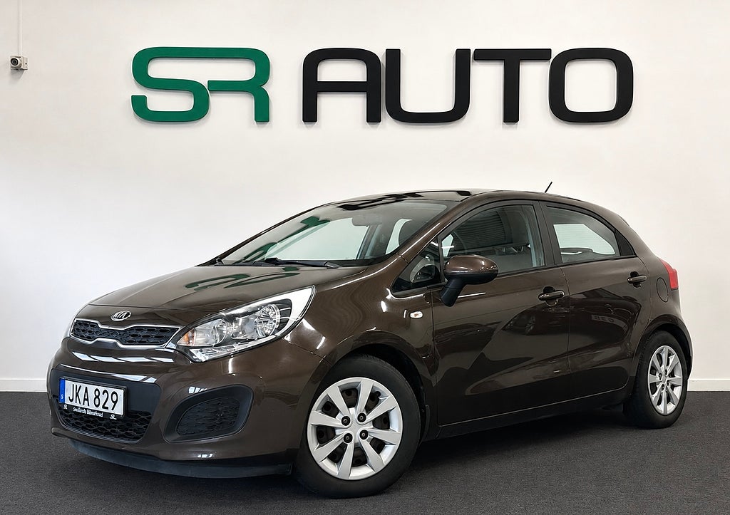 Kia Rio 5-dörrar 1.2 CVVT | 2 Brukare | SoV-Hjul | Motorvärmare