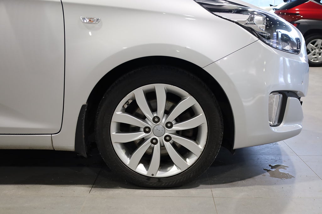 Kia Carens 1.7 CRDi AUT GLS Drag M-Värme 7-Sits Blåtand Rattvärme 2016