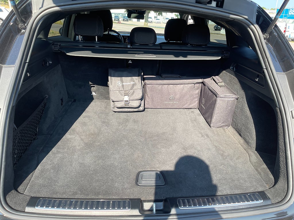 Mercedes-Benz EQC 400 4MATIC 408 hk