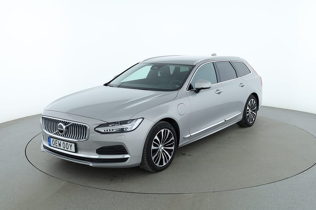 Volvo V90 T6 Recharge Core AWD / VOC, CarPlay, BLIS, Dragk...