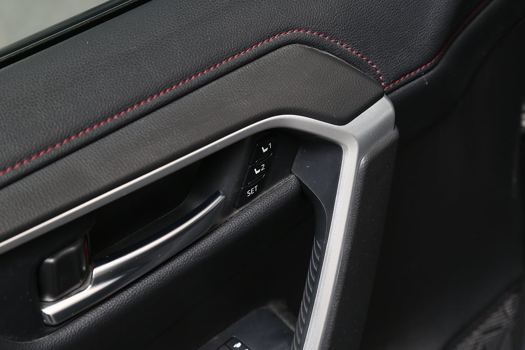 Toyota RAV4 Plug-in Hybrid E-CVT Style Premium AWD JBL Pano Drag 2020