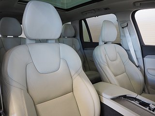 SUV Volvo XC90 9 av 26
