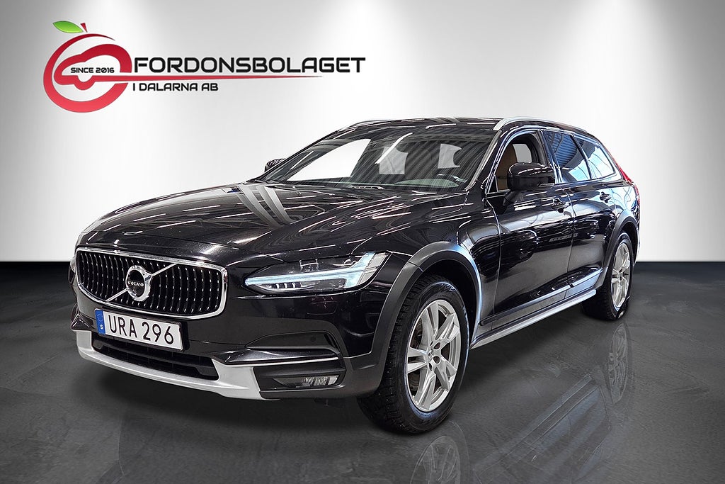 Volvo V90 Cross Country D5 AWD Momentum VOC Pano 360° Drag Värmare Skinn