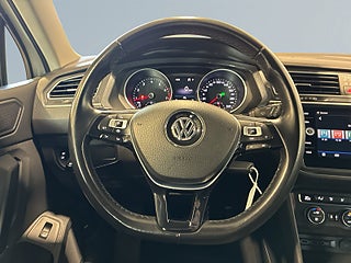 Volkswagen Tiguan 2.0 TSI OPF 4M R-Line Black Drag Värmare Kamera S&Vhjul – bild 15