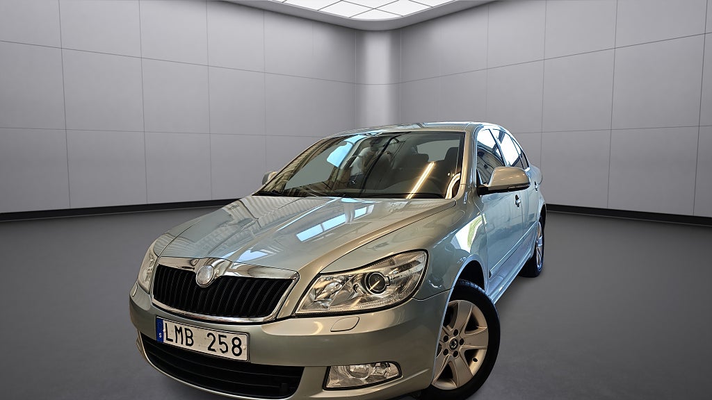 Skoda Octavia 1.6 MPI Multifuel Elegance 2-Ägare/ Nybes/ Nyservad