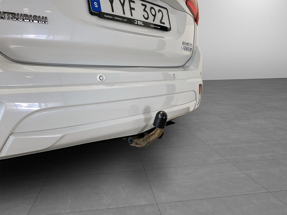 Bild på Mitsubishi Outlander S-Edition PHEV 203hk Aut 4WD TAKLUCKA B-KAMERA DRAG