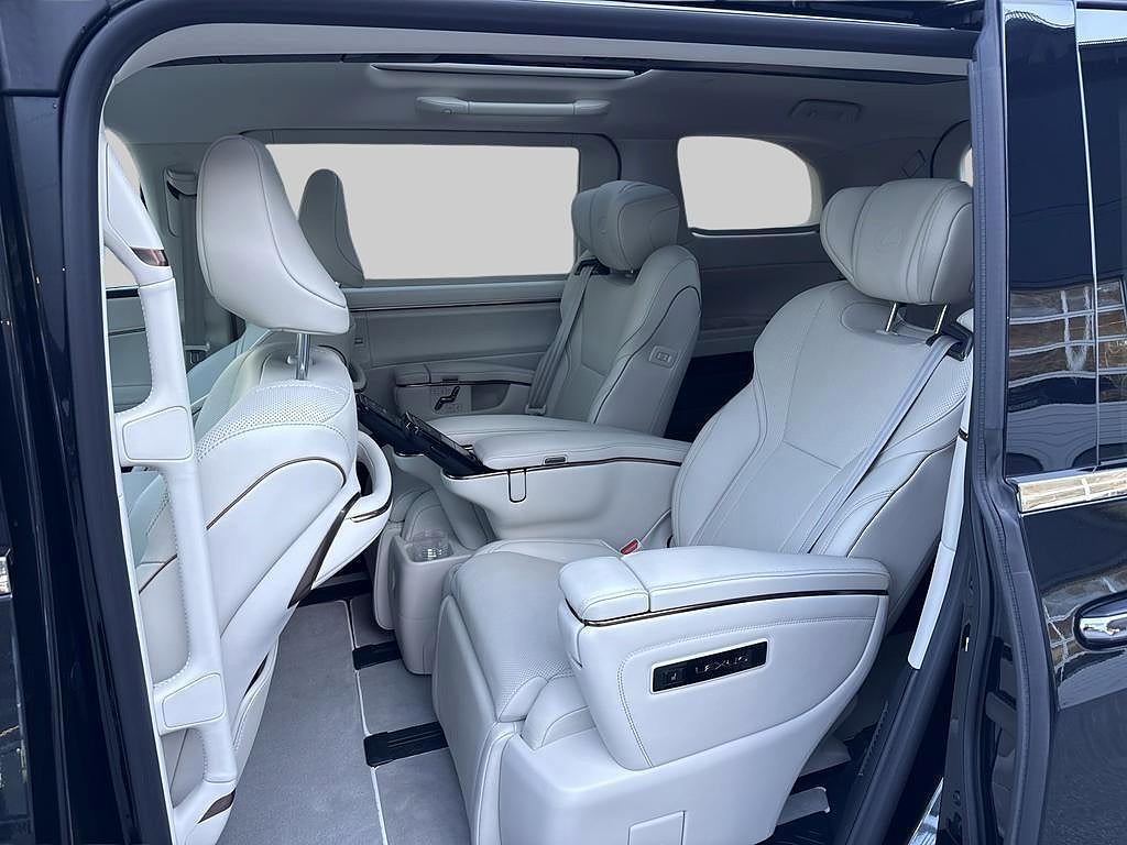 Lexus LM 2024 - miniatyr 7