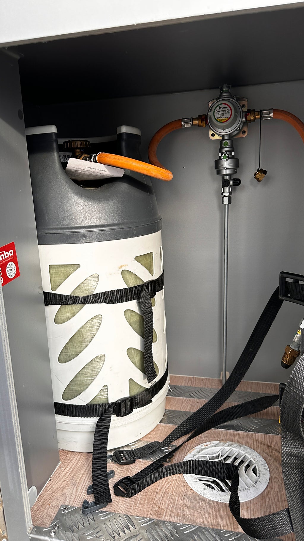 Rapido V68 1 Ägare, Långbädd, Dragkrok thumbnail