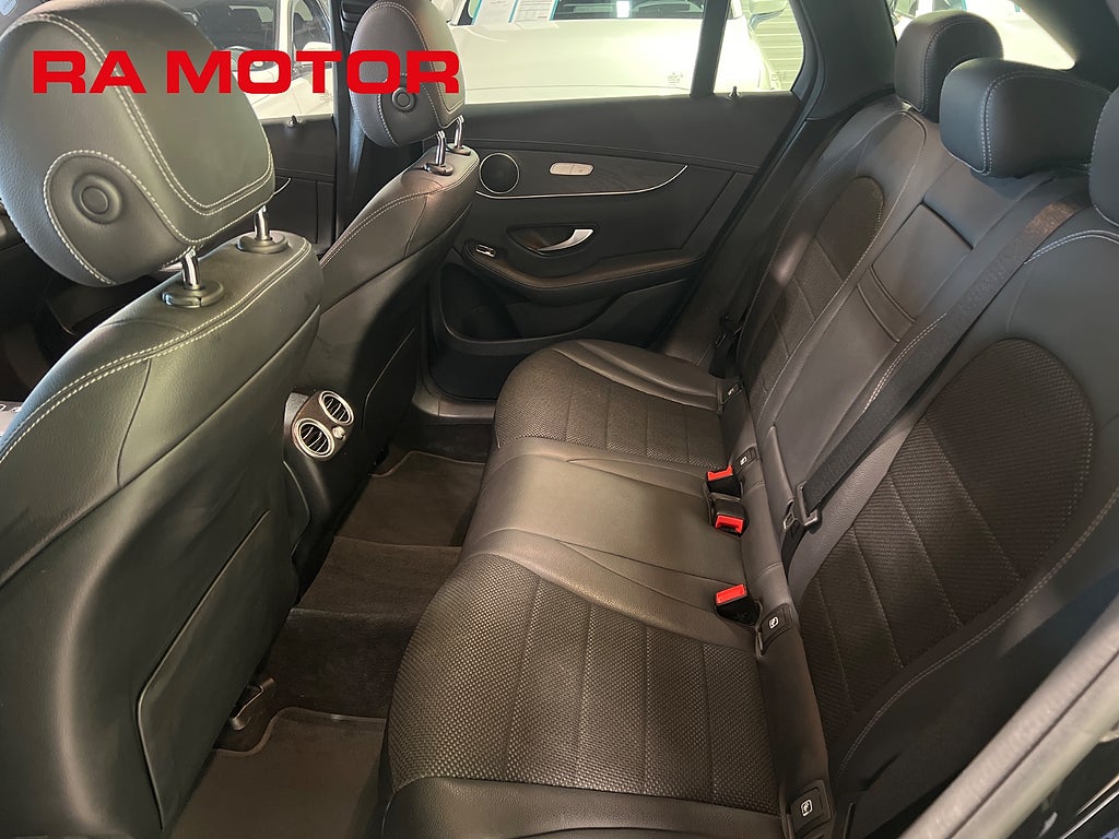 Mercedes-Benz GLC 300 e 4MATIC 320hk 9G-Tronic Pano Navi Drag Värmare 2020