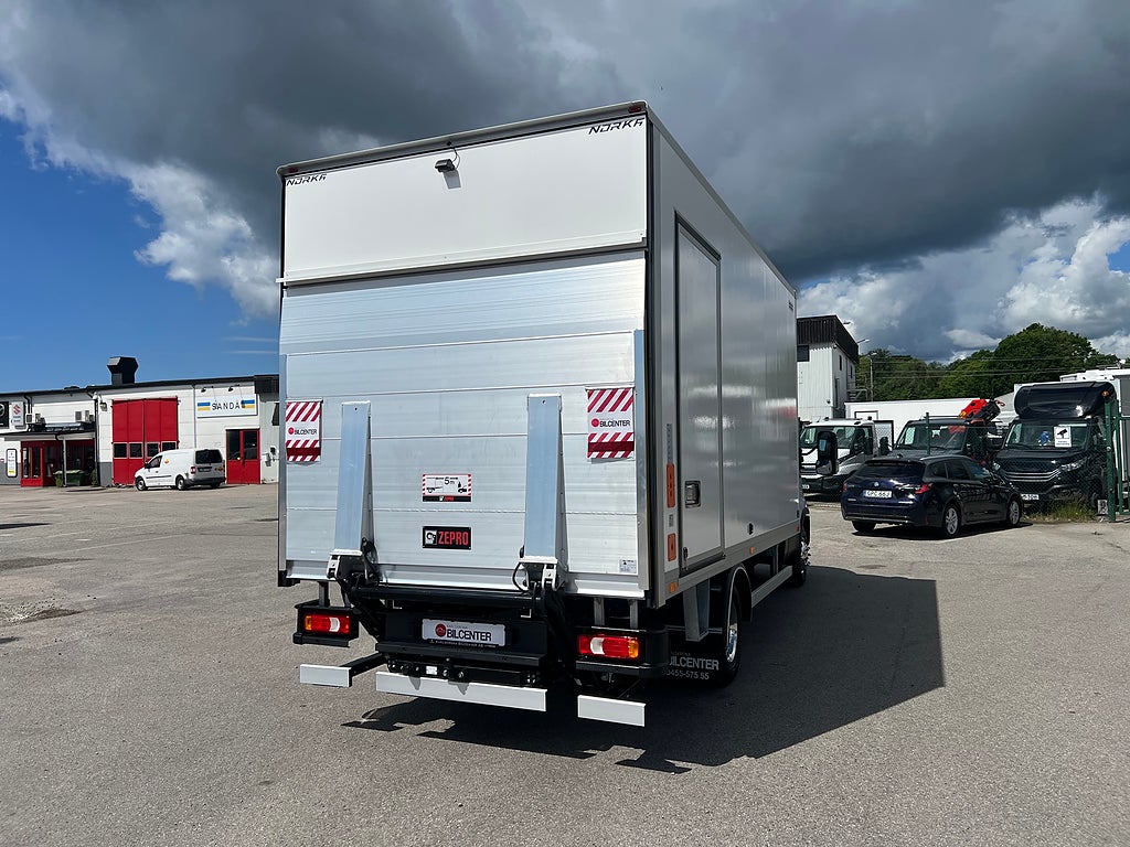 Iveco Daily 72C14E AirPro Skåpbil med Z-Lift, ELBIL