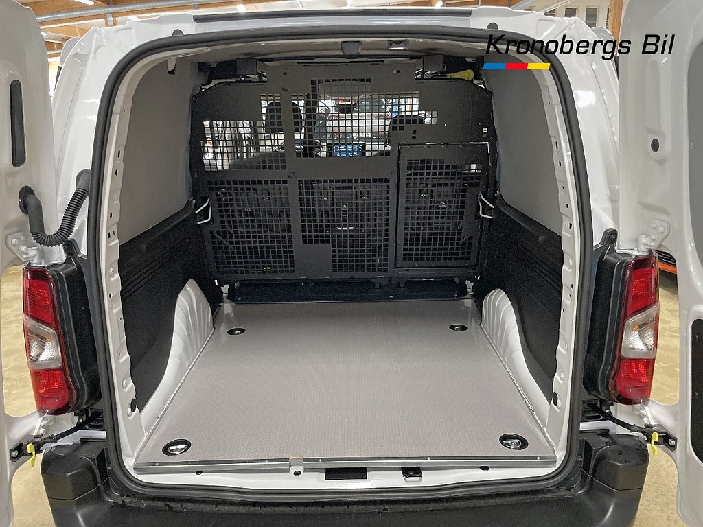 Peugeot Partner Crew Cab 130hk Diesel Automat *Demo*  – bild 14