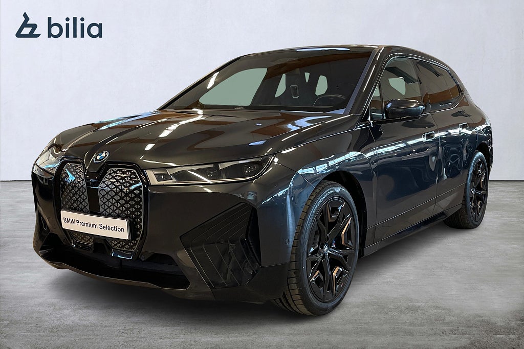 BMW iX M60 Comfort B&W Panorama Aktiv Farth. 360 Kamera Drag