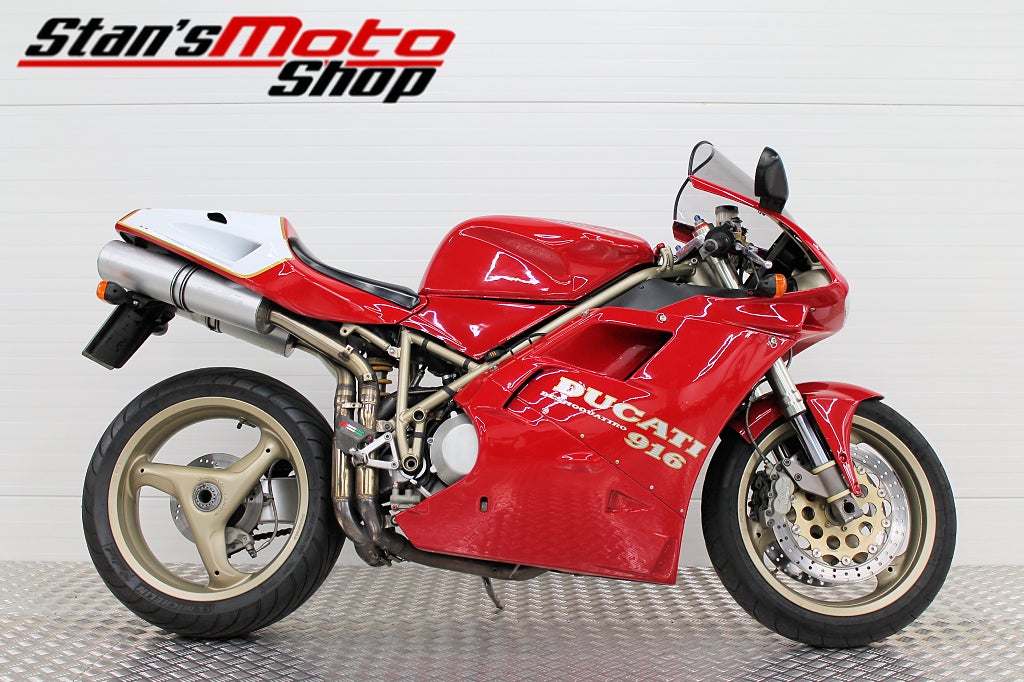 Ducati 916 
