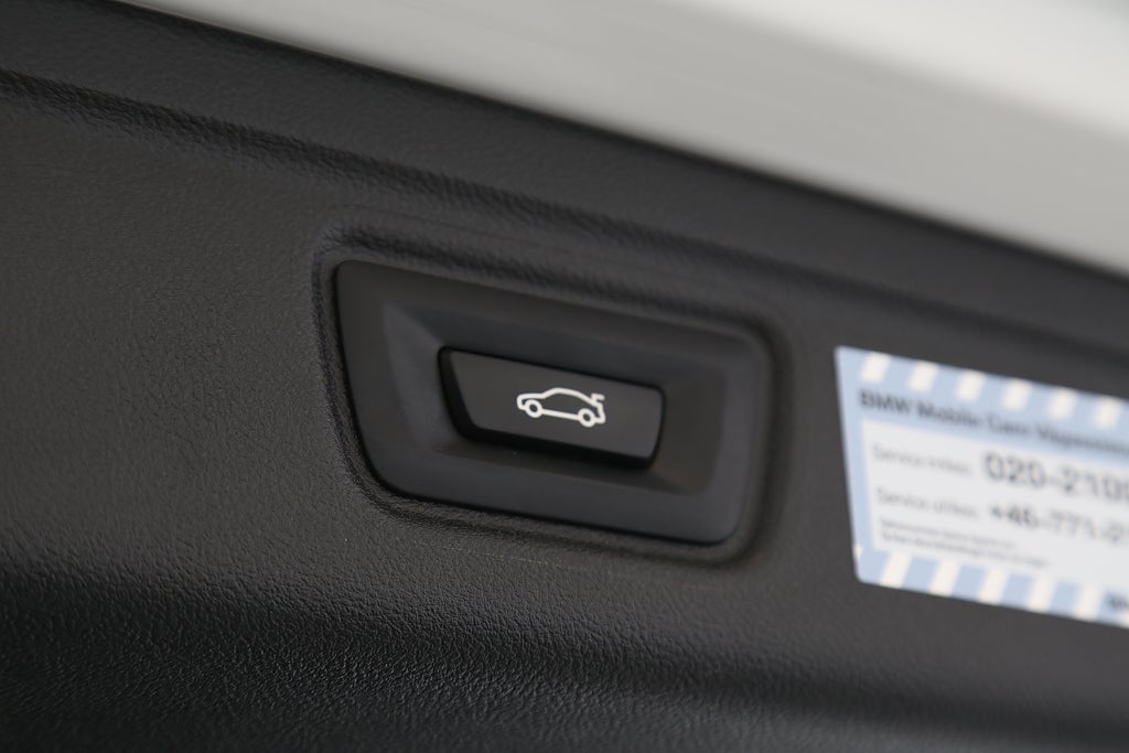 BMW 330e xDrive 292hk Touring  M Sport Aut Läder Drag Leasbar 2022